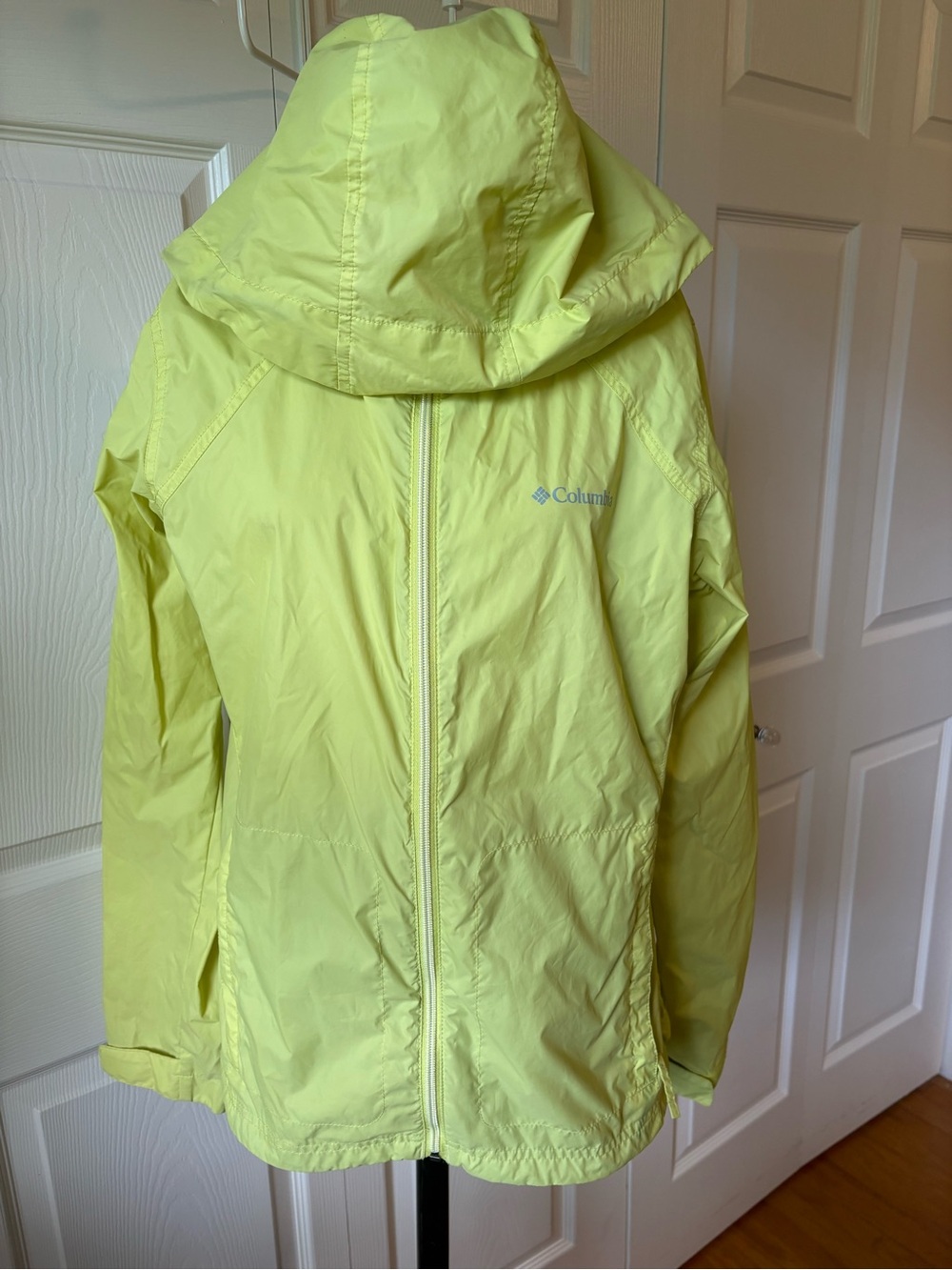 Columbia Women’s Lime Yellow Hooded Raincoat/Size L - Picture 2 of 8